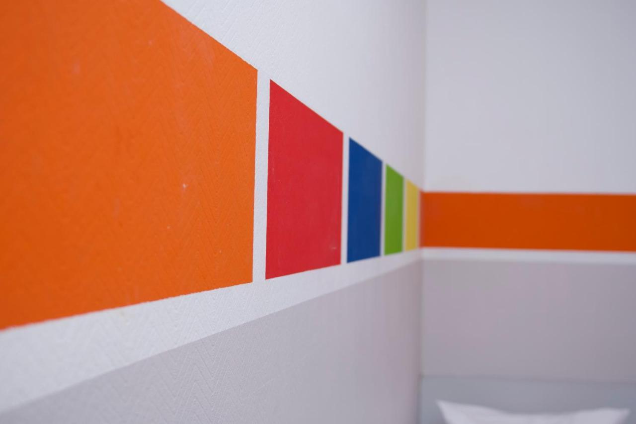 Colour Hotel Франкфурт на Майн Екстериор снимка