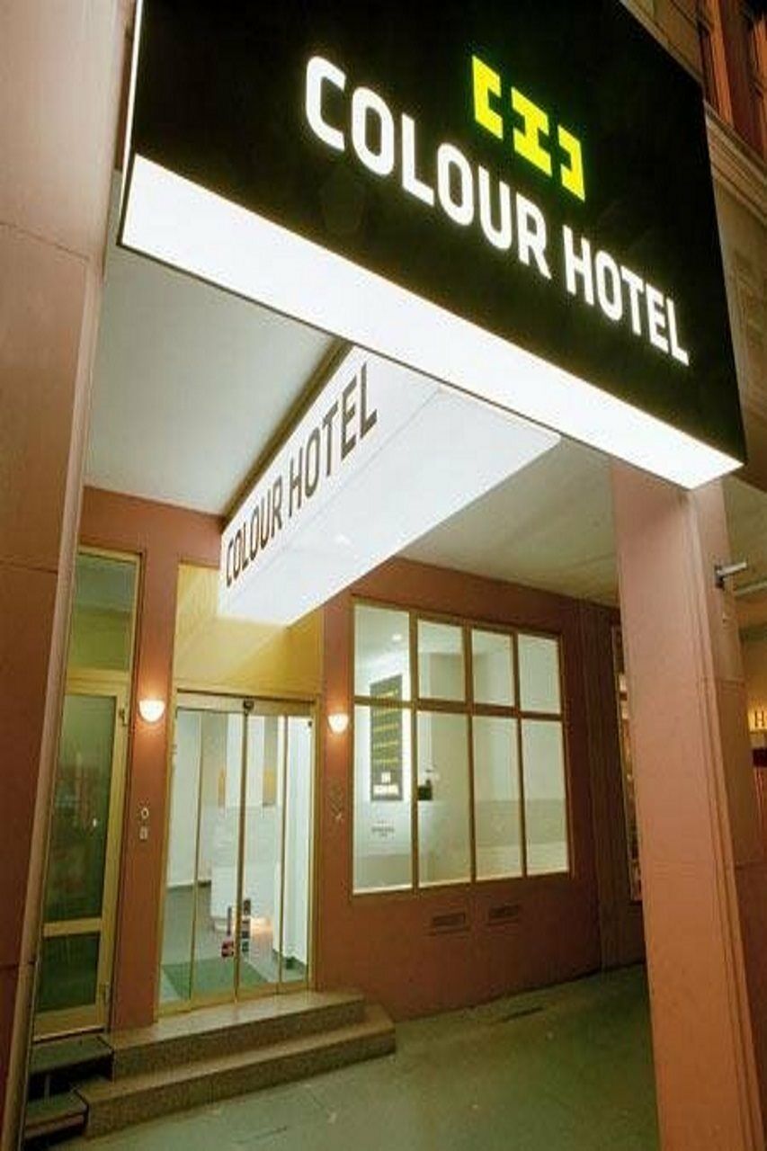 Colour Hotel Франкфурт на Майн Екстериор снимка